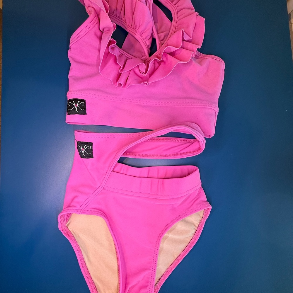 Kandi Kouture Pink 2 Piece Dancewear size CS
